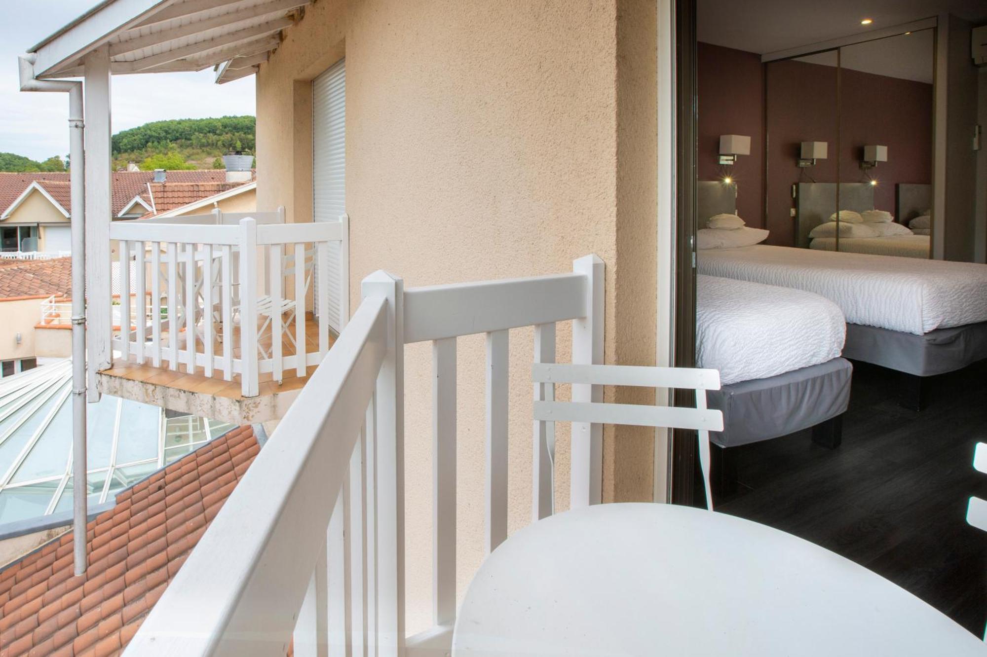 Logis Hotel - Restaurant - Spa - Le Relais De Farrou Villefranche-de-Rouergue Kültér fotó